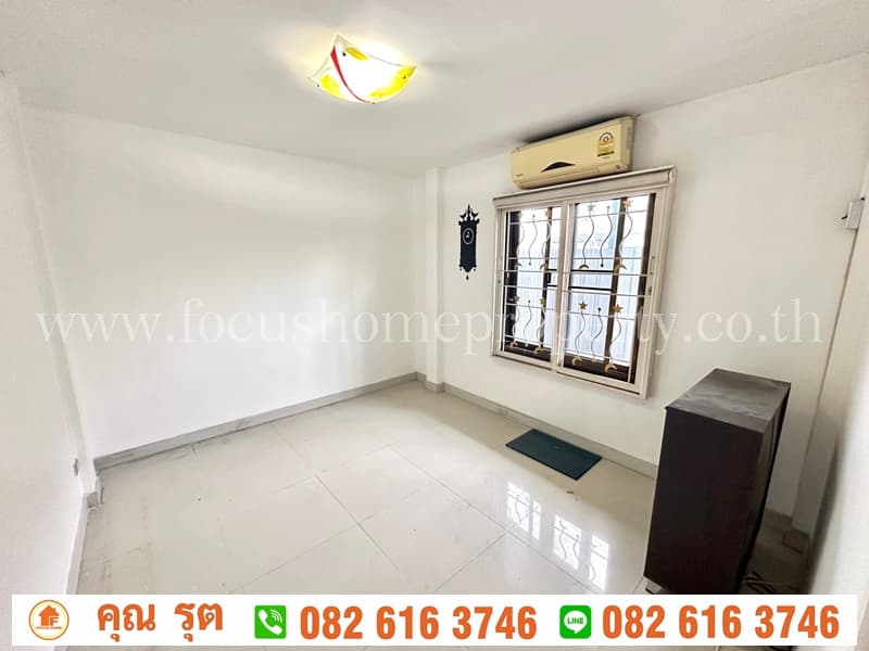 ขาย บ้านแฝด หมู่บ้าน ทิพย์นคร ซอยนวลจันทร์ 27 หลังมุม  